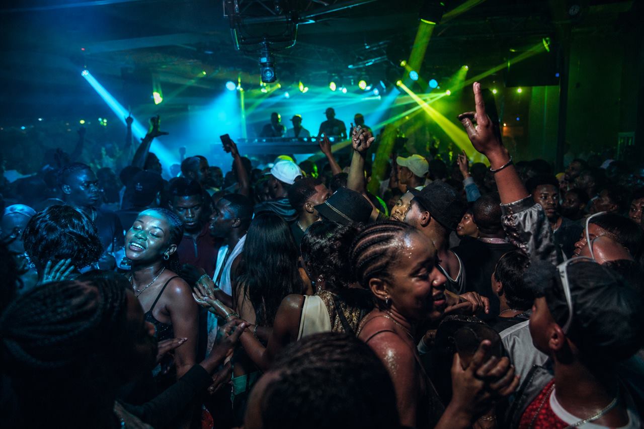 Noche de amapiano en vivo en IZULU